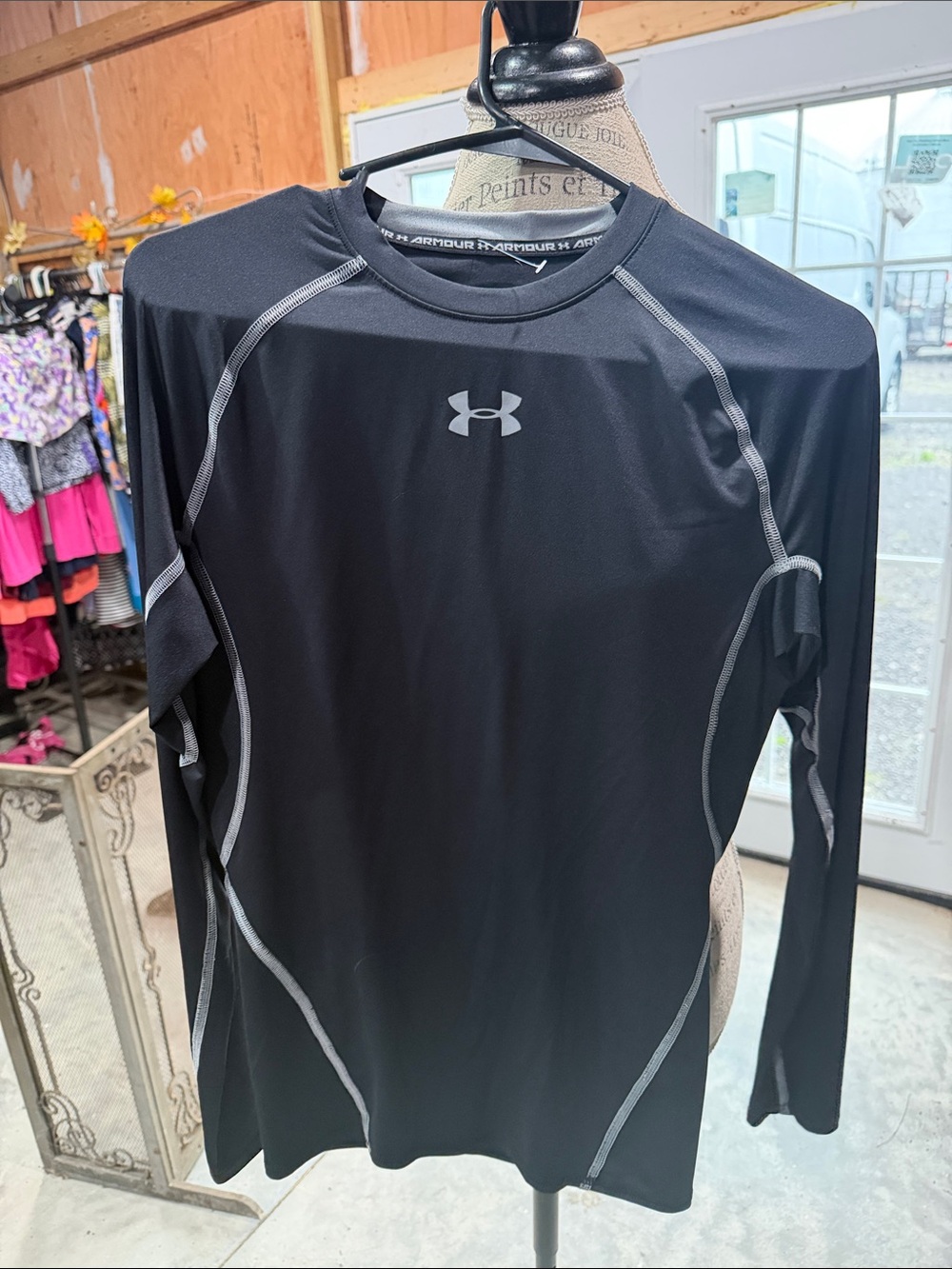 Under Armour Men's Black Long-Sleeve Performance Shirt with Gray Stitching